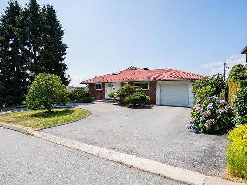 4379 Ranger Avenue, North Vancouver, BC 