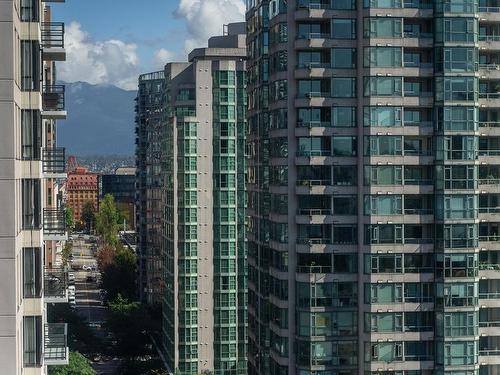 1905 977 Mainland Street, Vancouver, BC 