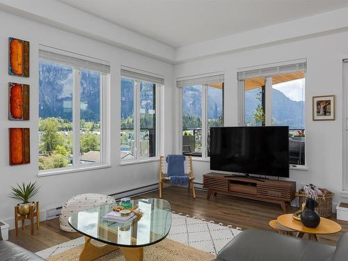 609 1365 Pemberton Avenue, Squamish, BC 