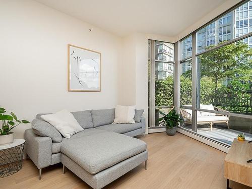 Th119 1288 Marinaside Crescent, Vancouver, BC 