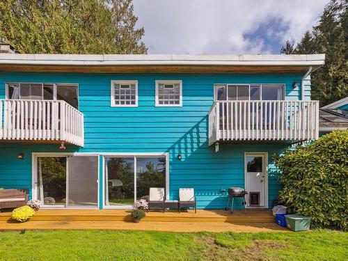 15 Lions Bay Avenue, Lions Bay, BC 