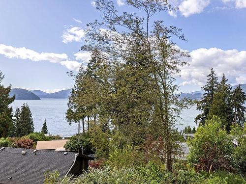 15 Lions Bay Avenue, Lions Bay, BC 