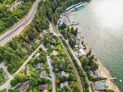 15 Lions Bay Avenue, Lions Bay, BC 