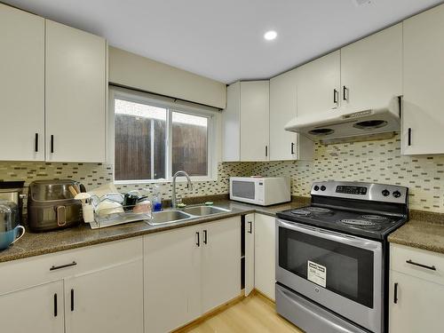 3549 Monmouth Avenue, Vancouver, BC 