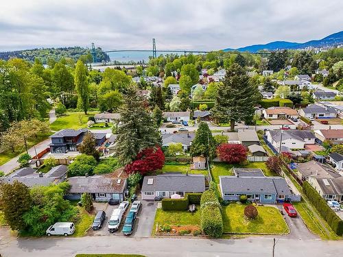 1181 Silverwood Crescent, North Vancouver, BC 