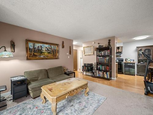 401 1945 Woodway Place, Burnaby, BC 