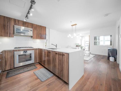 202 4488 Cambie Street, Vancouver, BC 