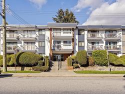 102 1045 HOWIE AVENUE  Coquitlam, BC V3J 1T5