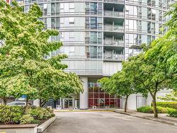 907 131 REGIMENT SQUARE  Vancouver, BC V6B 1X6