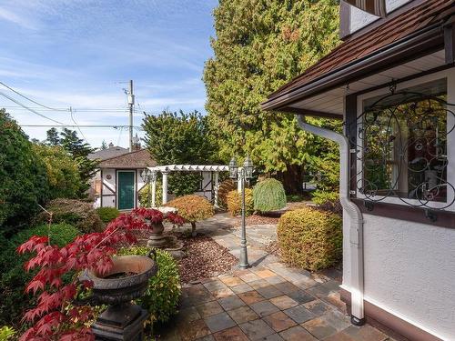 1555 Grand Boulevard, North Vancouver, BC 