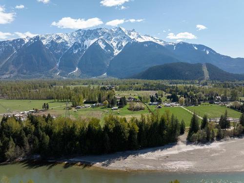 1553 Fraser Road, Pemberton, BC 