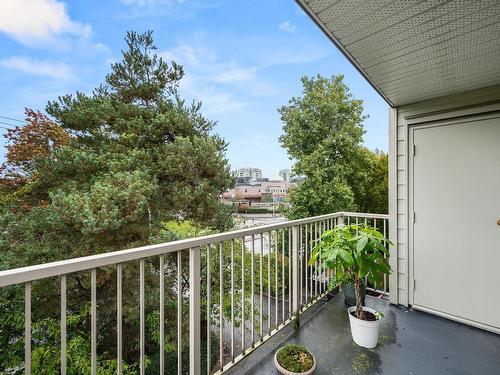 301 8500 Lansdowne Road, Richmond, BC 