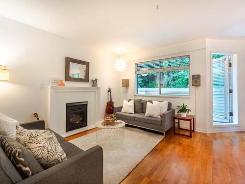 305 1723 Frances Street, Vancouver, BC 