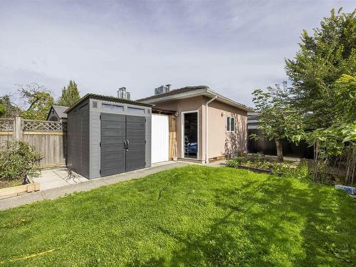 7038 Waverley Avenue, Burnaby, BC 