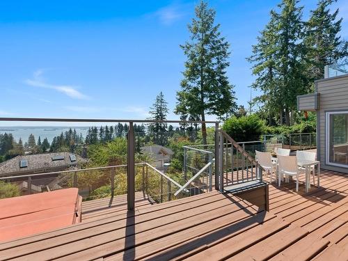 4750 Meadfeild Road, West Vancouver, BC 