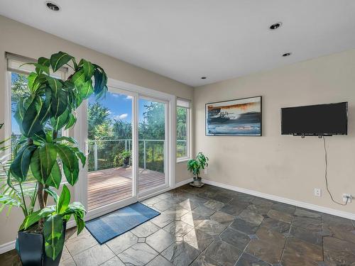 4750 Meadfeild Road, West Vancouver, BC 