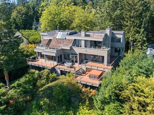 4750 Meadfeild Road, West Vancouver, BC 