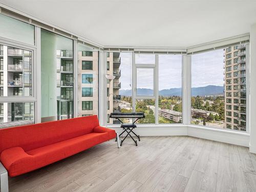 1402 7388 Kingsway, Burnaby, BC 