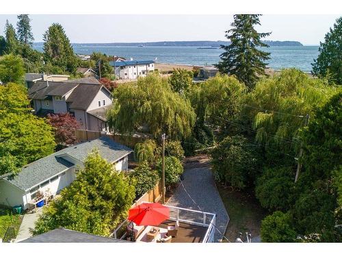 4497 Ross Crescent, West Vancouver, BC 