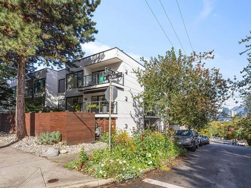 206 1315 W 7Th Avenue, Vancouver, BC 