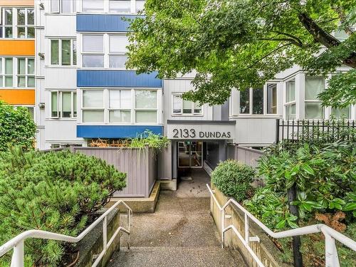 302 2133 Dundas Street, Vancouver, BC 