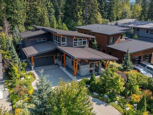 8011 Cypress Place, Whistler, BC 