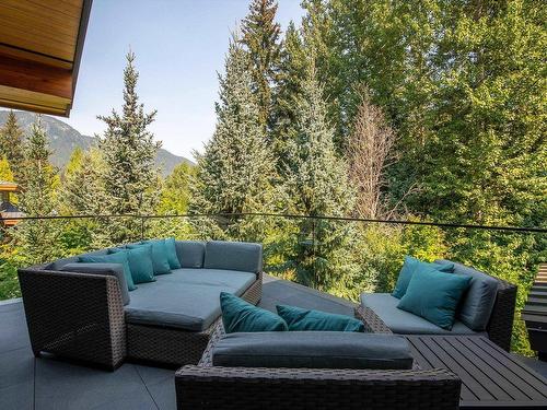 8011 Cypress Place, Whistler, BC 