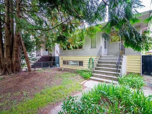 5524 Earles Street, Vancouver, BC 