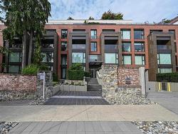 205 1571 W 57TH AVENUE  Vancouver, BC V6P 0H7