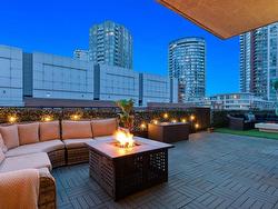 312 555 ABBOTT STREET  Vancouver, BC V6B 6B8