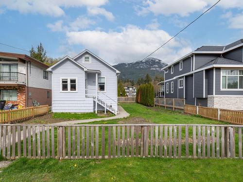 38023 Fifth Avenue, Squamish, BC 