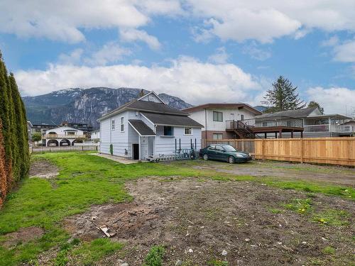 38023 Fifth Avenue, Squamish, BC 