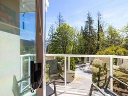 2171 DEEP COVE ROAD  North Vancouver, BC V7G 1S8