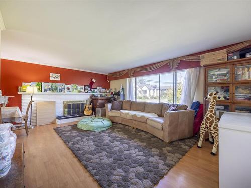 9511 Pinewell Crescent, Richmond, BC 