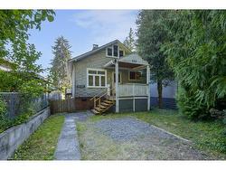 535 W 15TH STREET  North Vancouver, BC V7M 1S8