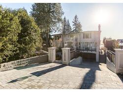 3918 SOUTHRIDGE AVENUE  West Vancouver, BC V7V 3J1