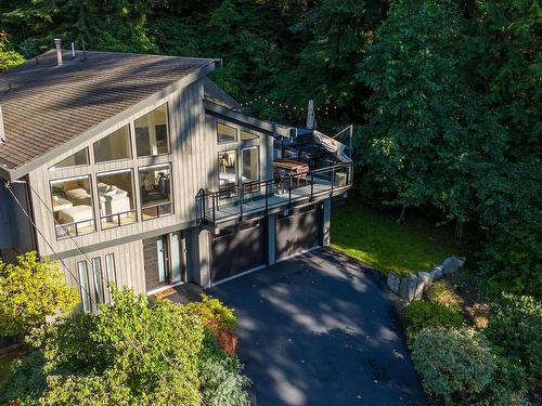 1050 Riverside Drive, North Vancouver, BC 