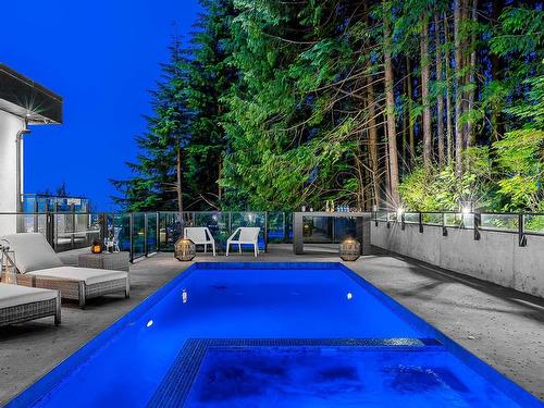 594 Craigmohr Drive, West Vancouver, BC 