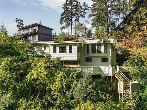 5910 Sunshine Coast Highway, Sechelt, BC 