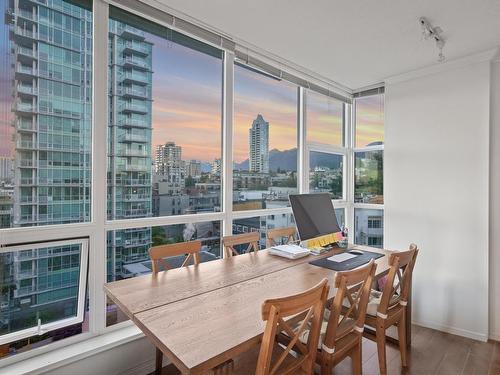 908 168 E Esplanade, North Vancouver, BC 