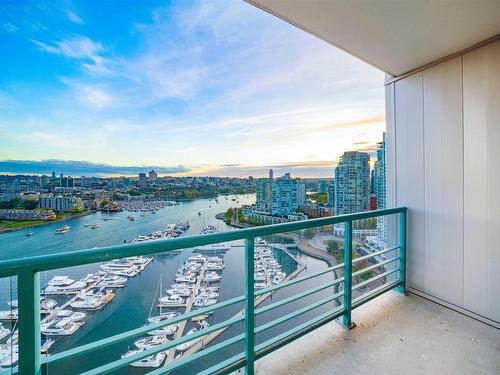 2702 1067 Marinaside Crescent, Vancouver, BC 