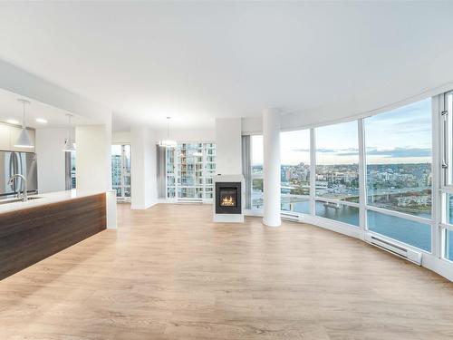 2702 1067 Marinaside Crescent, Vancouver, BC 