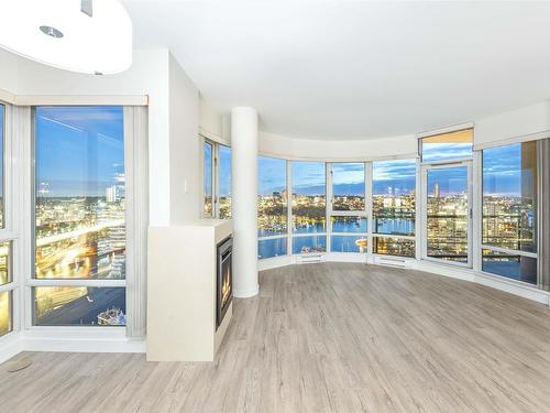 2702 1067 Marinaside Crescent, Vancouver, BC 