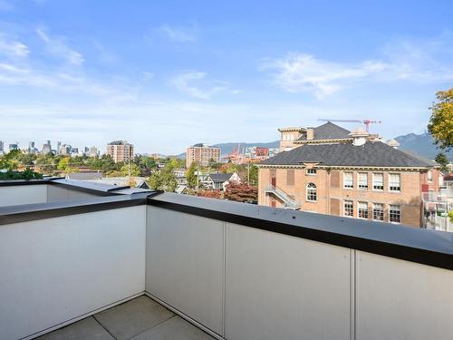 342 1120 E Georgia Street, Vancouver, BC 