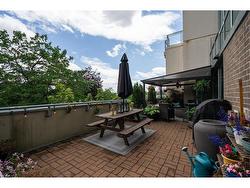 406 1159 MAIN STREET  Vancouver, BC V6A 4B6