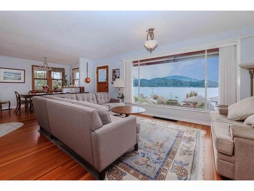 589 Seaview Road, Gibsons, BC 