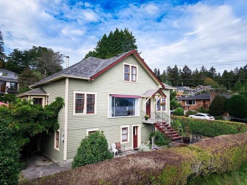 589 Seaview Road, Gibsons, BC 