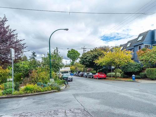 201 1990 W 6 Avenue, Vancouver, BC 