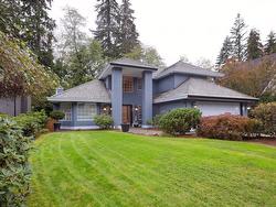 1631 EMERSON COURT  North Vancouver, BC V7H 2Y6