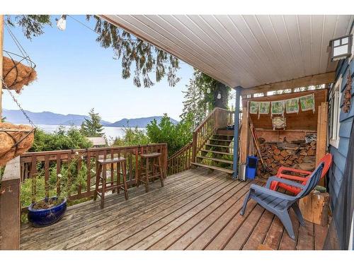 1833 North Road, Gibsons, BC 